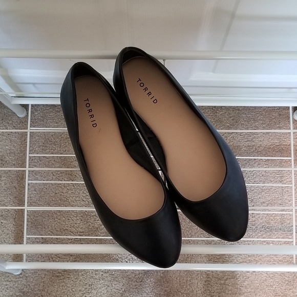black flats size 11 wide